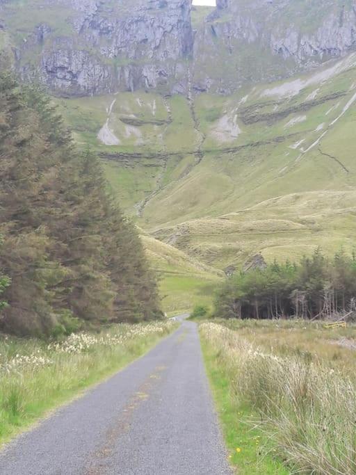 Ben Haven Self Catering Accommodation Ballaghnatrillick Exterior photo